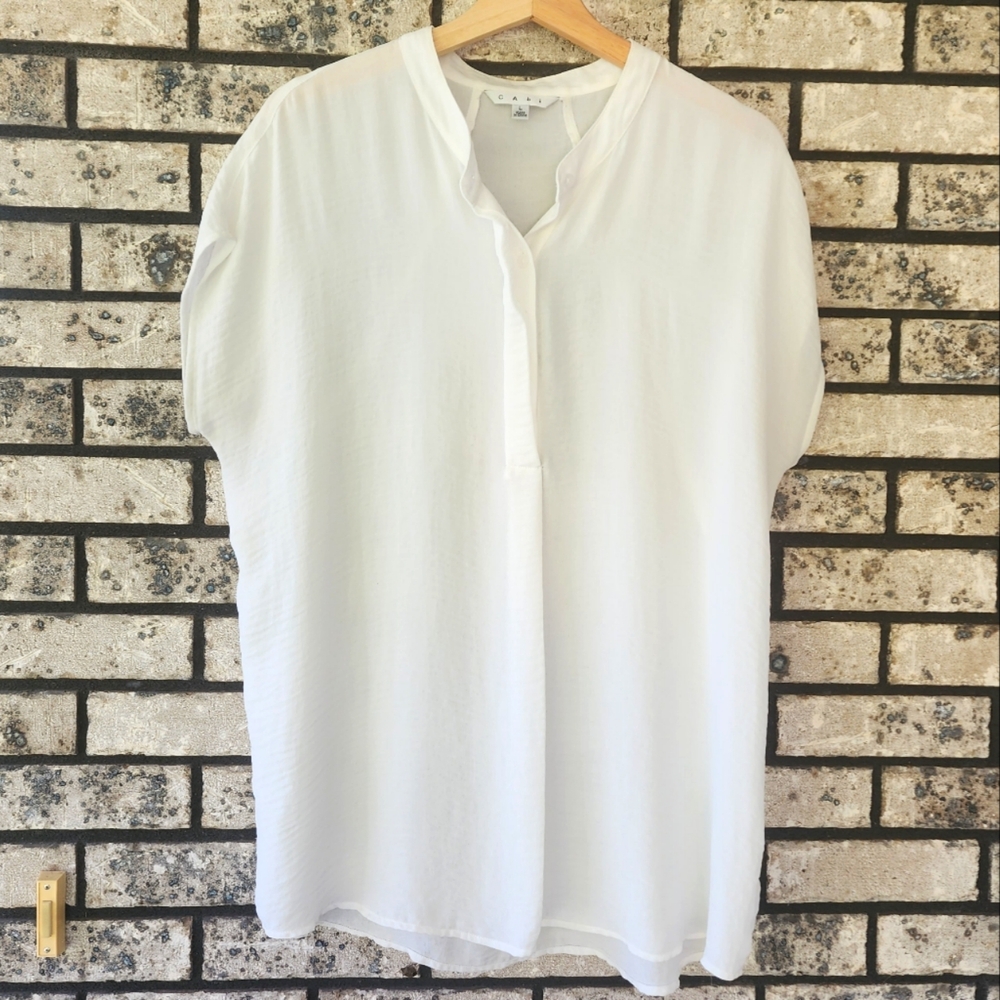 🚫SOLD🚫 CAbi White Short Sleeve Long Flowy Blouse size L